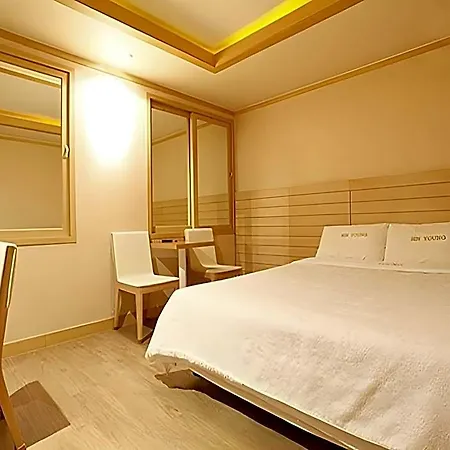 Sinyoung Motel
